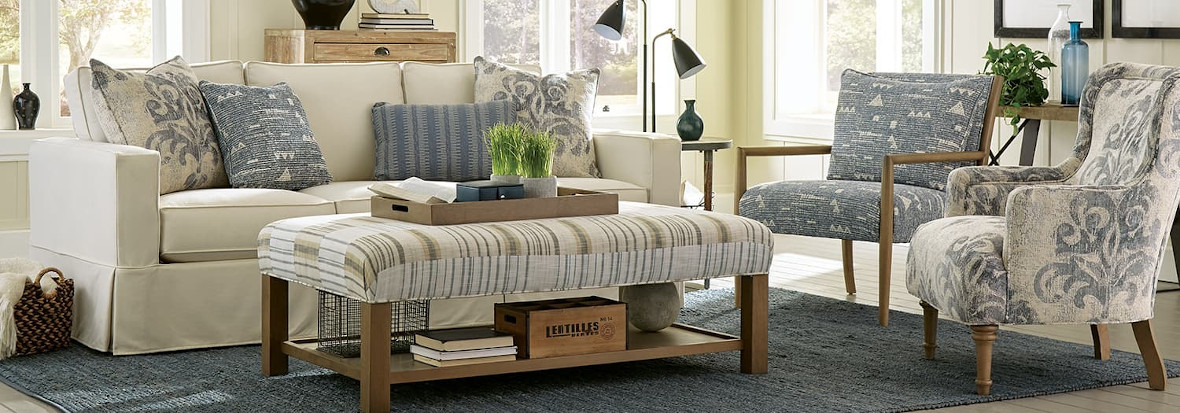 Craftmaster Upholstered Living Room Set